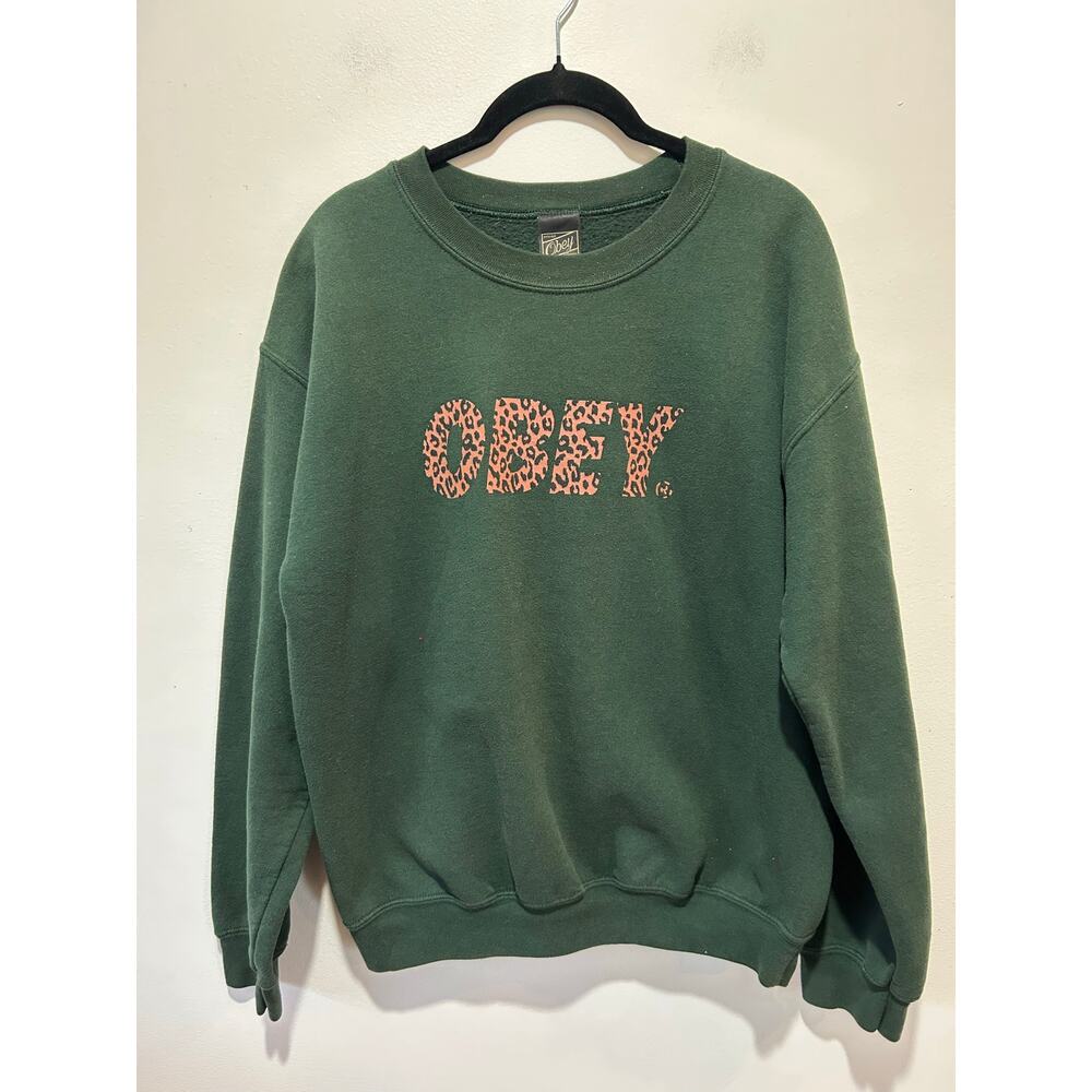 Obey sweatshirt crewneck size M green cheetah print front logo street skateboard